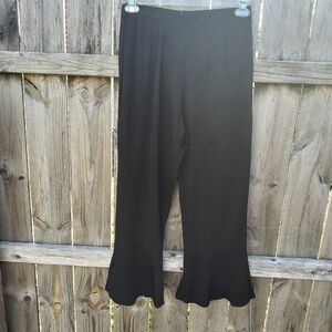 BB DAKOTA RUFFLE BOTTOM CROPPED PANTS